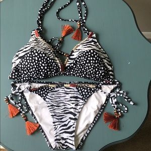 Victoria’s Secret bathing suit lg top s bottom